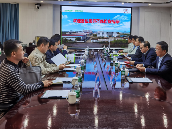 国度应急治理部总工程师李万春一行到我司调研
